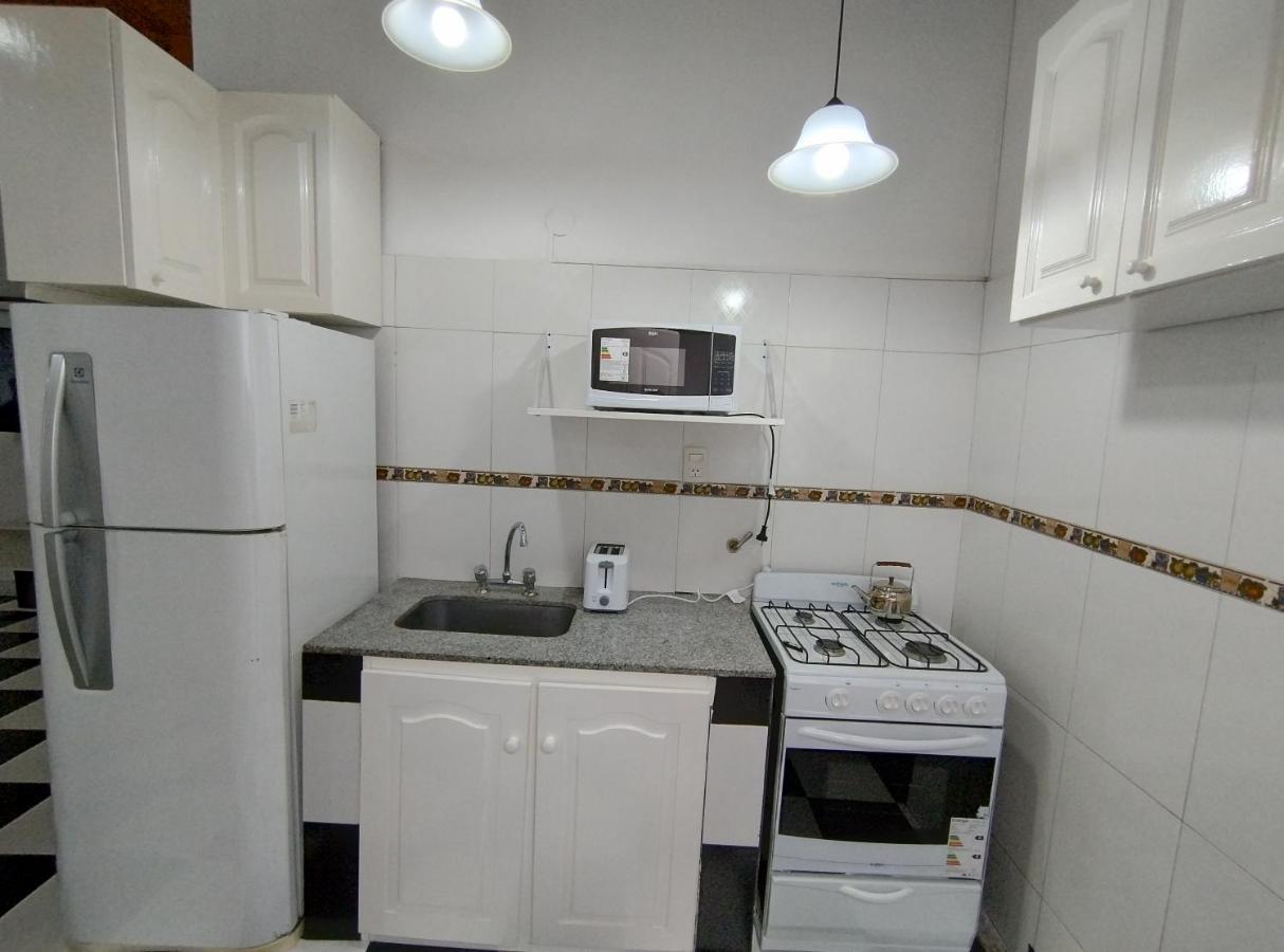 Ferienwohnung Casa Ana, Departamento Amplio A 20 ' Aeropuerto Luis Guillon Exterior foto